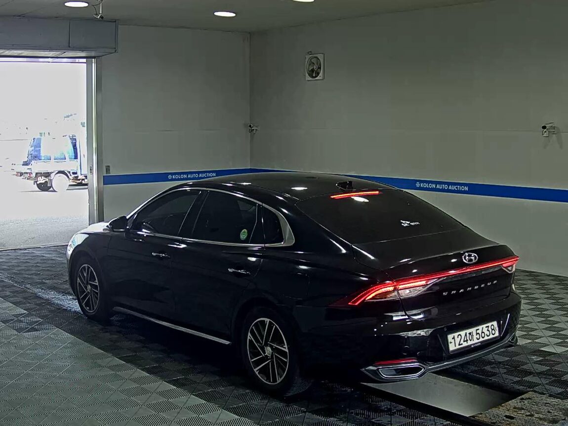 HYUNDAI THE NEW GRANDEUR IG GASOLINE 2.5 PREMIUM CHOICE 2021 - zdjęcie 6