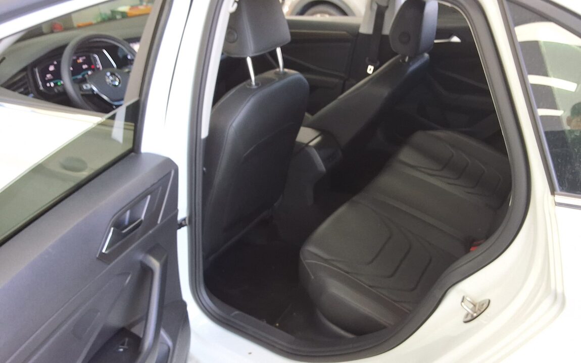VOLKSWAGEN JETTA (7TH GEN) 1.4 TSI PRESTIGE 2021 - zdjęcie 12