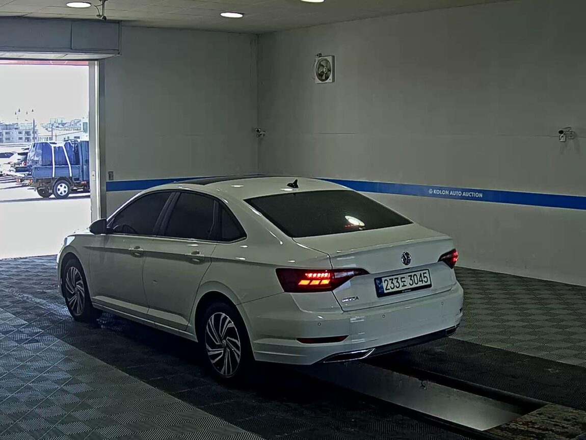 VOLKSWAGEN JETTA (7TH GEN) 1.4 TSI PRESTIGE 2021 - zdjęcie 6