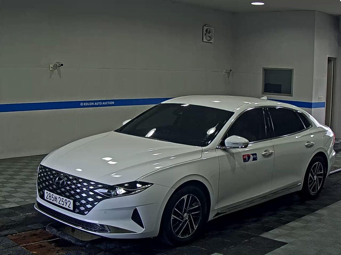 HYUNDAI THE NEW GRANDEUR IG LPi 3.0 BUSINESS DELUXE TYPE 2023 - zdjęcie 2