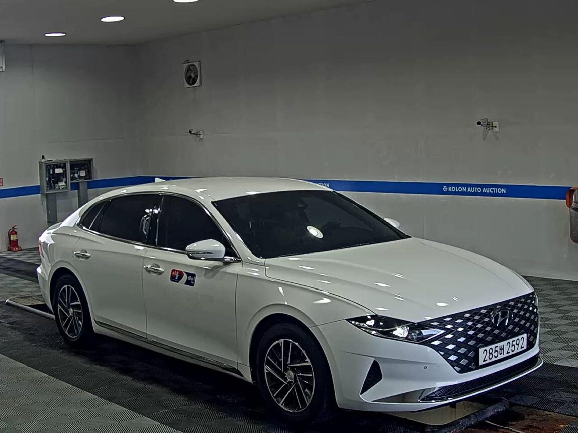 HYUNDAI THE NEW GRANDEUR IG LPi 3.0 BUSINESS DELUXE TYPE 2023 - zdjęcie 3