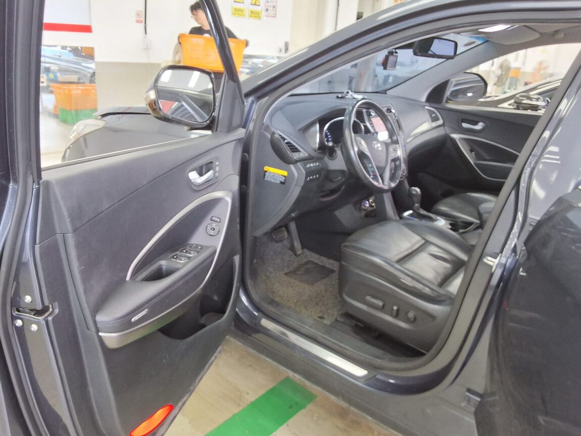 HYUNDAI SANTA FE THE PRIME DIESEL R2.0 2WD EXCLUSIVE 2016 - zdjęcie 10