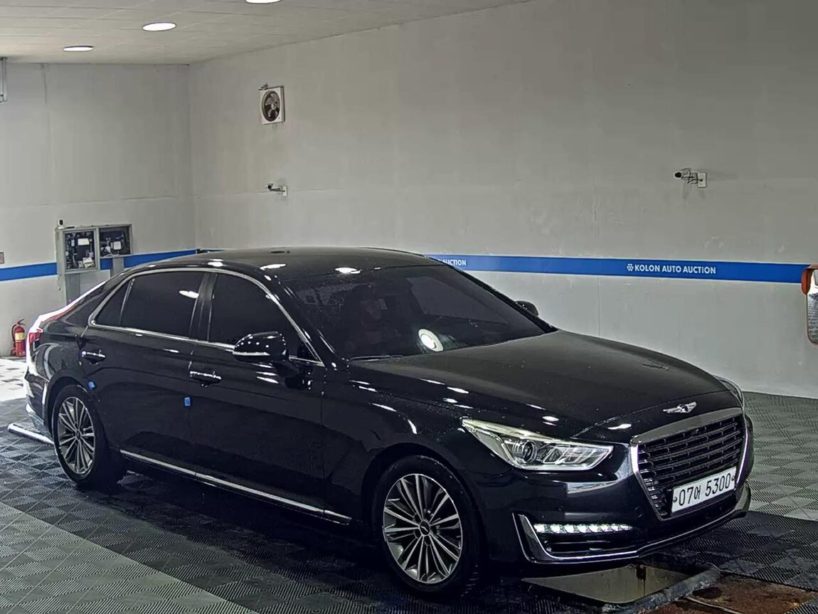 GENESIS EQ900 3.8 GDi AWD LUXURY 2018 - zdjęcie 3