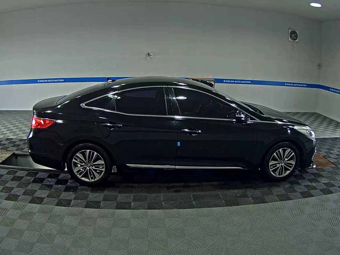 HYUNDAI GRANDEUR HG HG 240 MODERN 2015 - zdjęcie 4