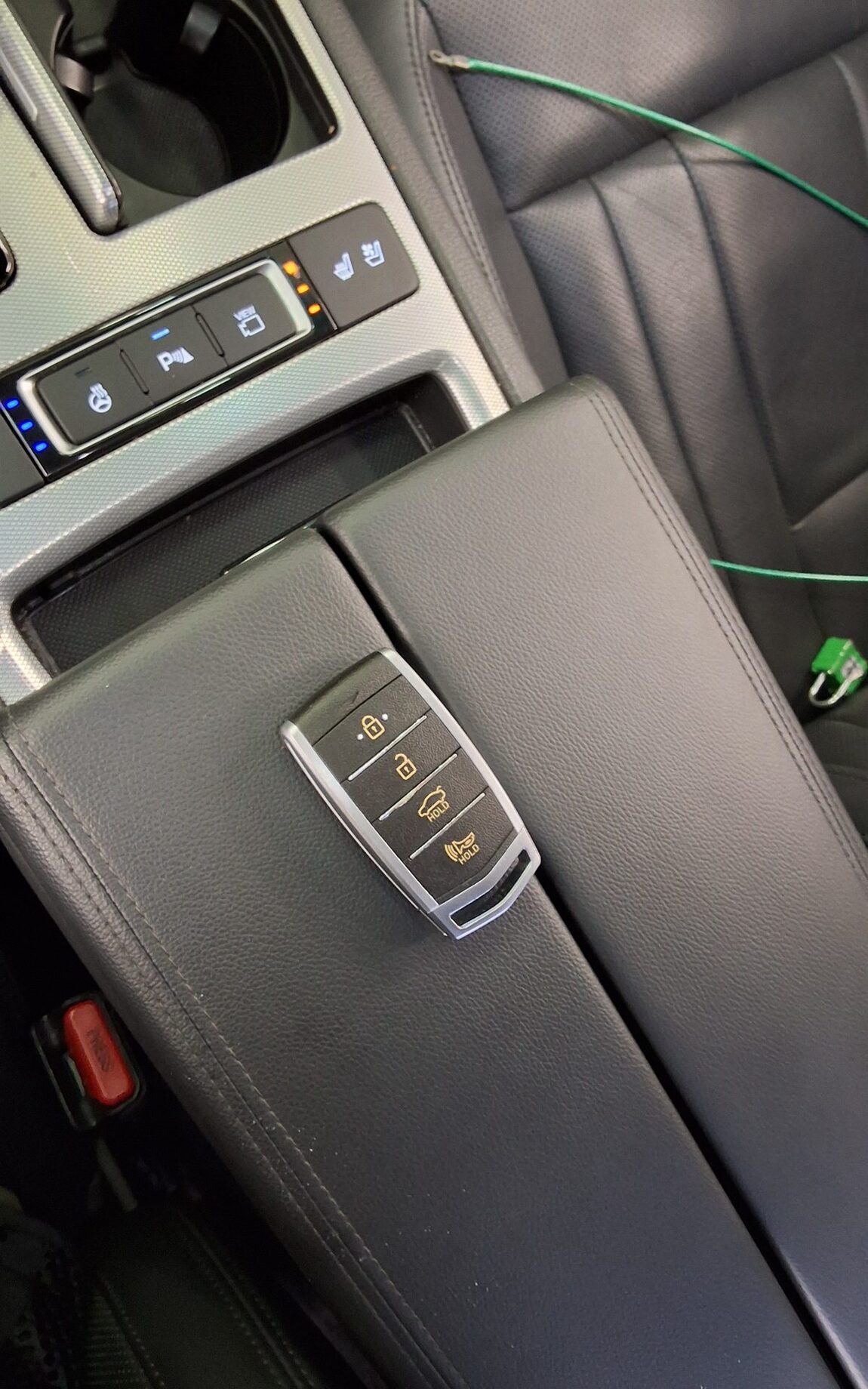 GENESIS G80 3.3 GDi LUXURY 2018 - zdjęcie 20