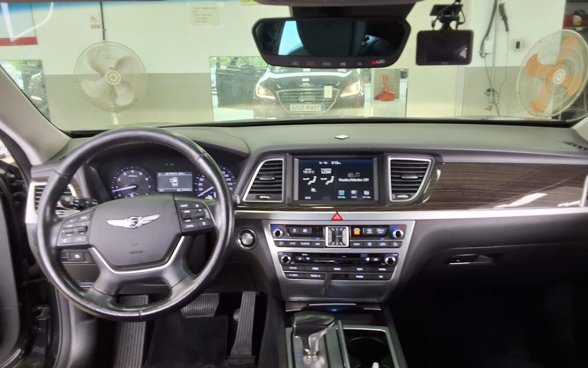 GENESIS G80 3.3 GDi LUXURY 2018 - zdjęcie 11
