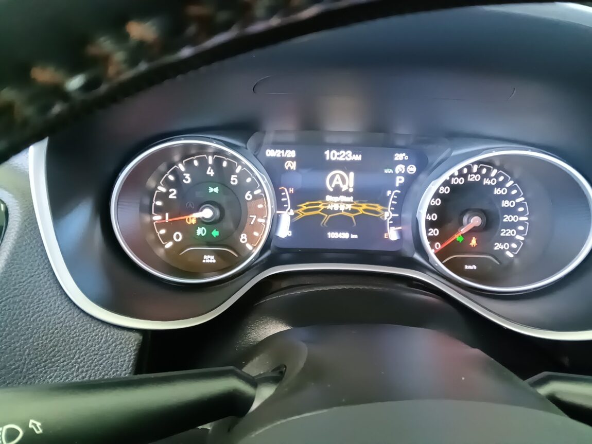 JEEP COMPASS (MP) 2.4 AWD LIMITED 2019 - zdjęcie 29