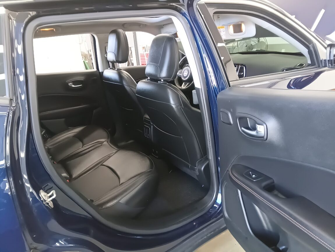 JEEP COMPASS (MP) 2.4 AWD LIMITED 2019 - zdjęcie 13