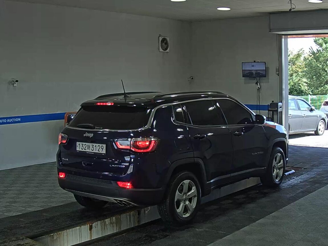 JEEP COMPASS (MP) 2.4 AWD LIMITED 2019 - zdjęcie 5