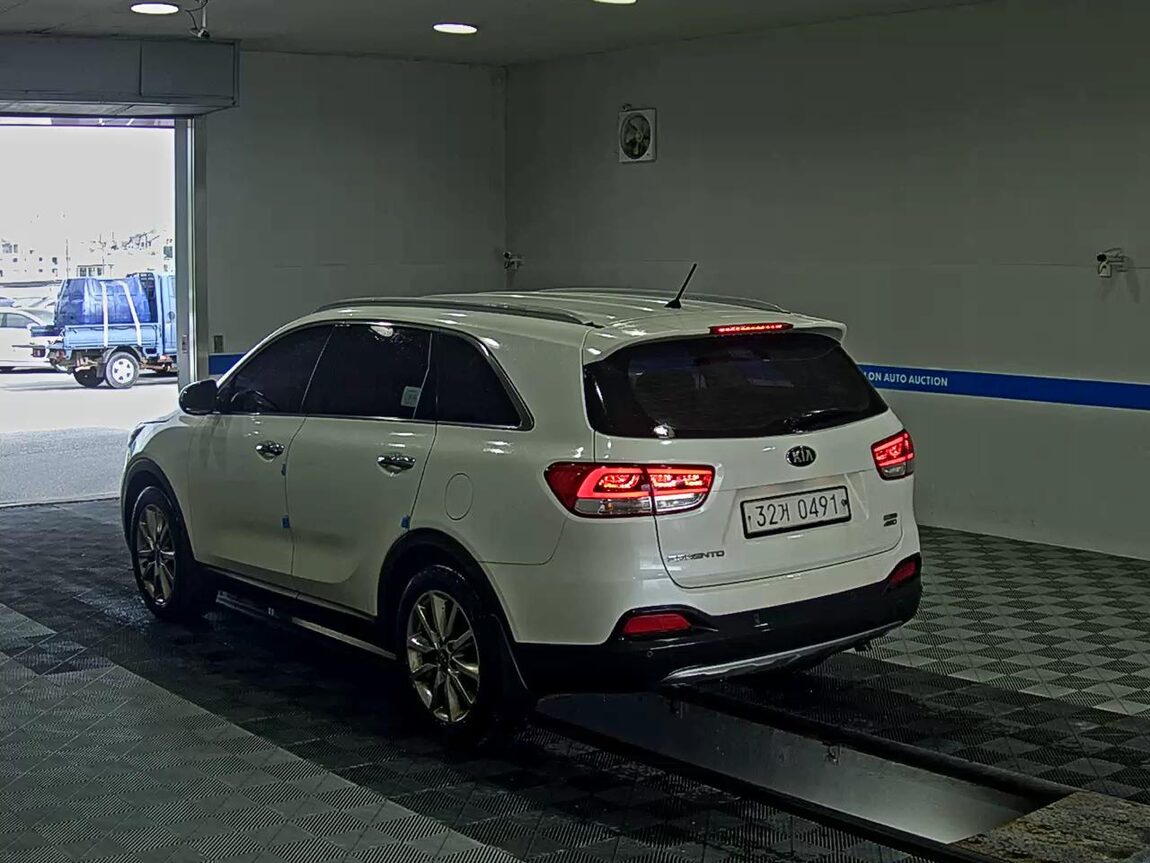 KIA ALL NEW SORENTO R2.0 4WD NOBLESSE 2017 - zdjęcie 6