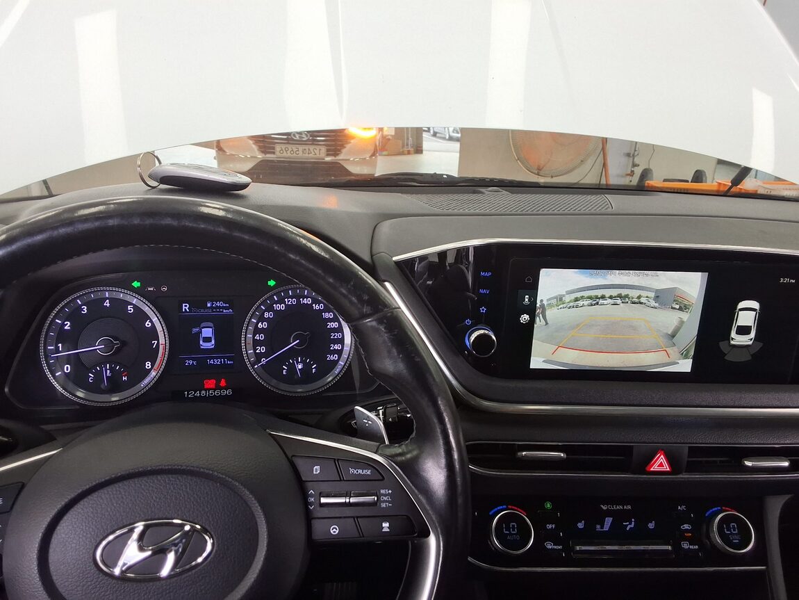 HYUNDAI SONATA (DN8) G2.0 PREMIUM 2021 - zdjęcie 19