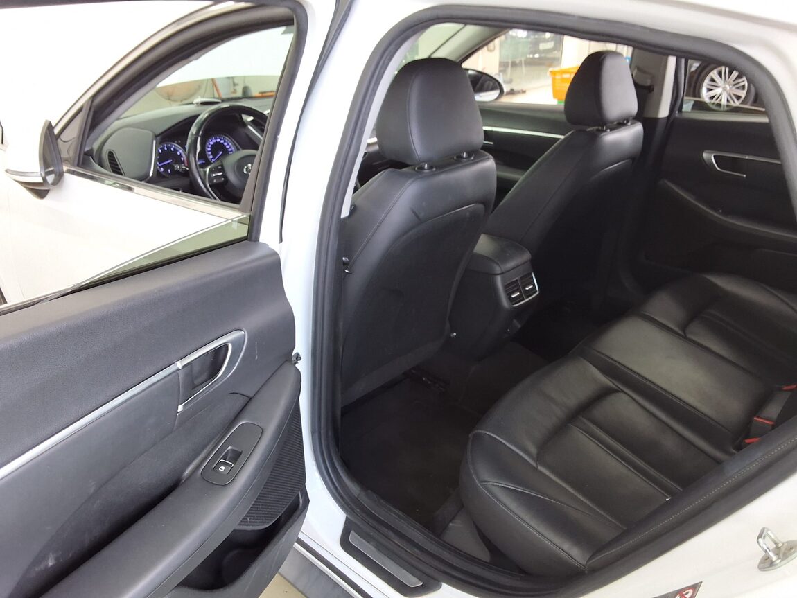 HYUNDAI SONATA (DN8) G2.0 PREMIUM 2021 - zdjęcie 13