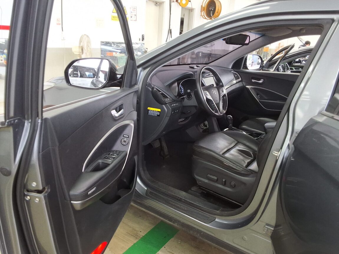 HYUNDAI SANTA FE THE PRIME DIESEL R2.0 2WD VALUE PLUS 2018 - zdjęcie 10