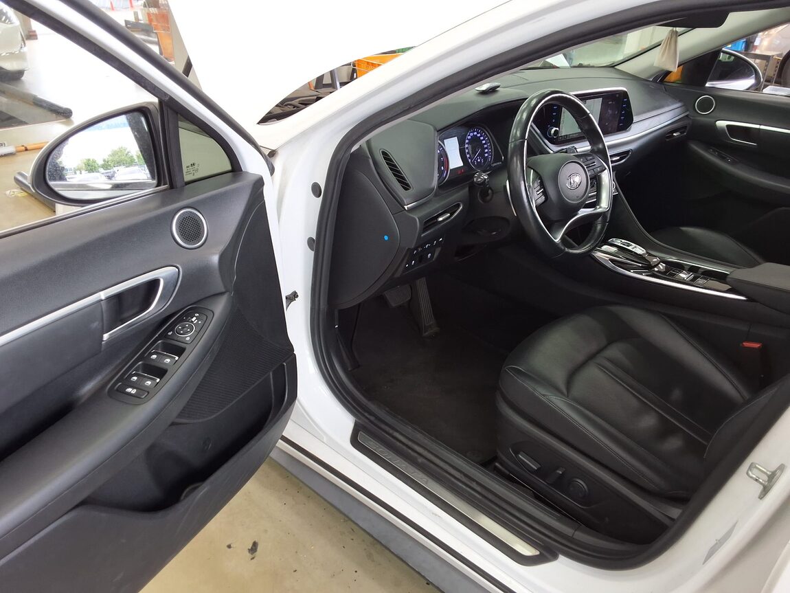 HYUNDAI SONATA (DN8) G2.0 PREMIUM 2021 - zdjęcie 11