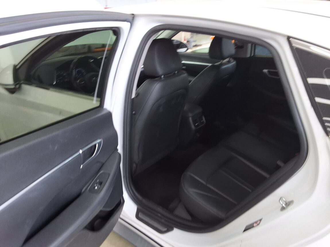 HYUNDAI SONATA (DN8) G2.0 PREMIUM 2021 - zdjęcie 13