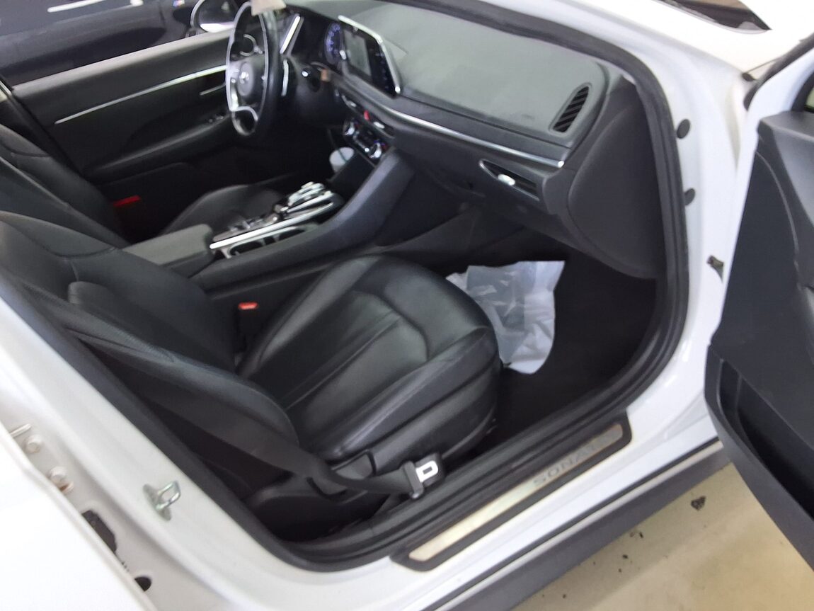 HYUNDAI SONATA (DN8) G2.0 PREMIUM 2021 - zdjęcie 15
