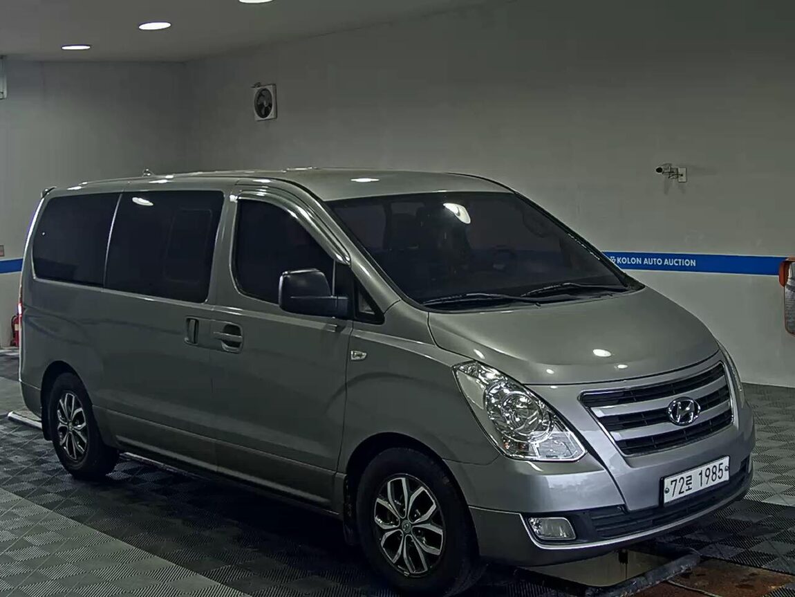 HYUNDAI GRAND STAREX 12-SEATER DIESEL MODERN SPECIAL 2018 - zdjęcie 3