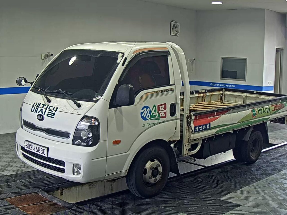 KIA BONGO III CARGO 1.2 TON STANDARD CAB EXTRA LONG WHEELBASE 2016 - zdjęcie 2