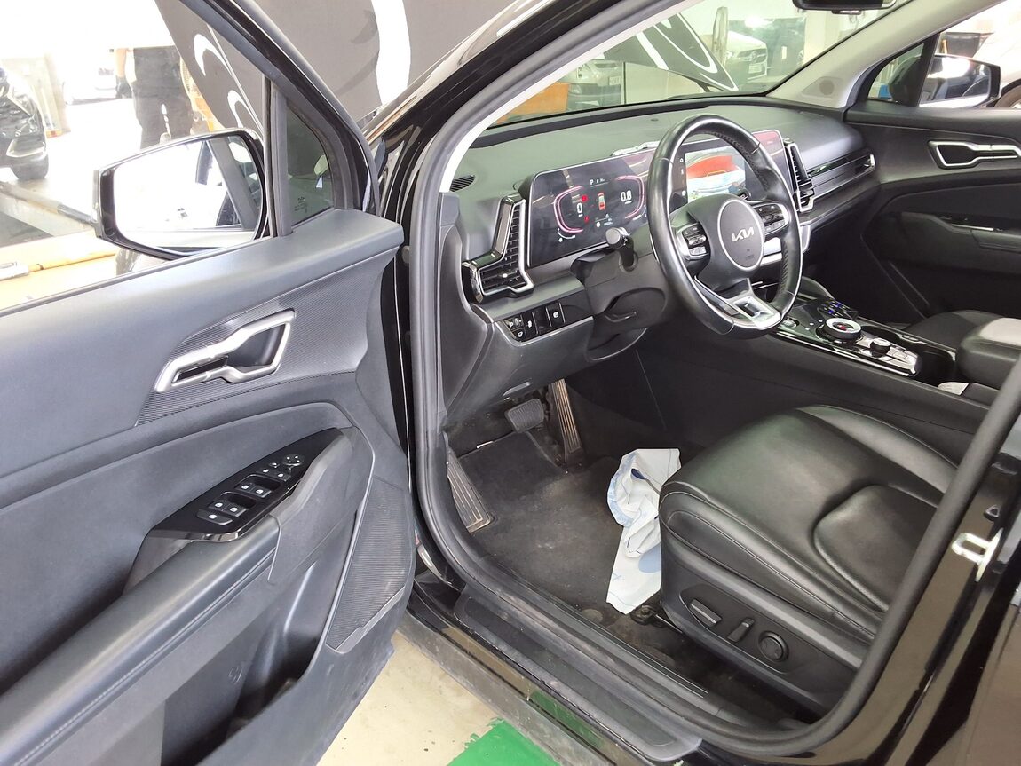 KIA THE ALL NEW SPORTAGE 2.0 DIESEL 2WD NOBLESSE 2022 - zdjęcie 11