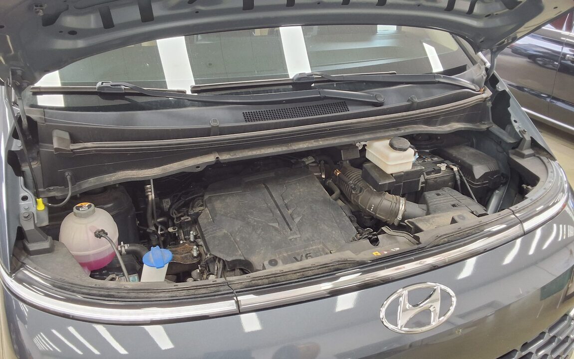HYUNDAI STARIA 3.5 LPG TOURER 11-SEATER MODERN 2023 - zdjęcie 20