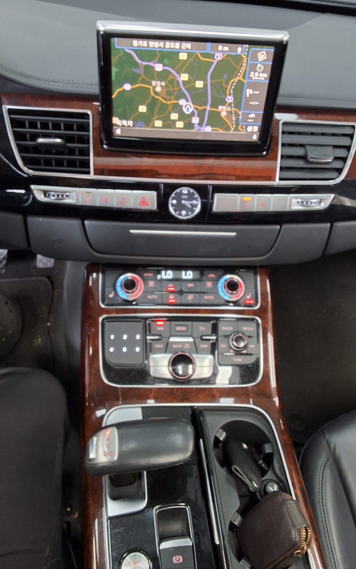AUDI A8 (3RD GEN) 3.0 TDI QUATTRO 2012 - zdjęcie 18