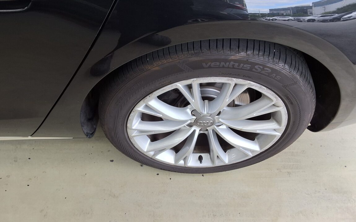 AUDI A8 (3RD GEN) 3.0 TDI QUATTRO 2012 - zdjęcie 24
