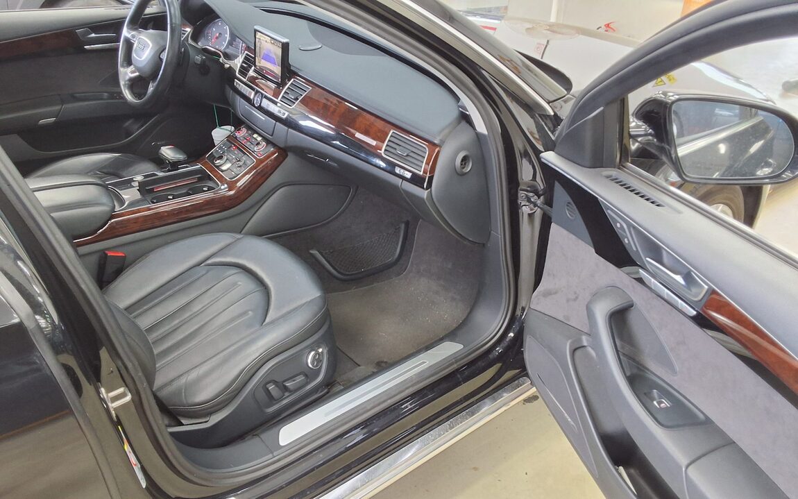 AUDI A8 (3RD GEN) 3.0 TDI QUATTRO 2012 - zdjęcie 14