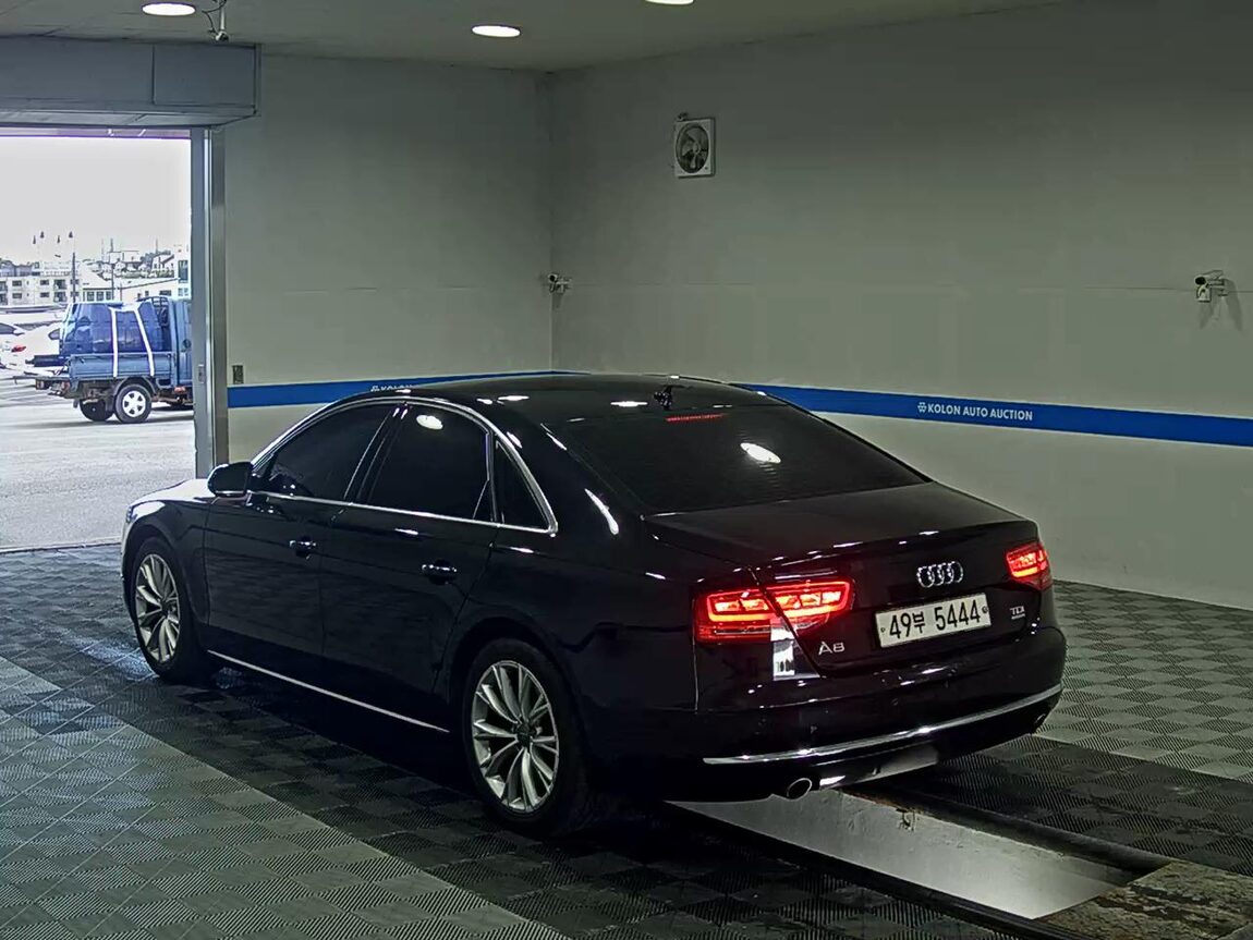 AUDI A8 (3RD GEN) 3.0 TDI QUATTRO 2012 - zdjęcie 6
