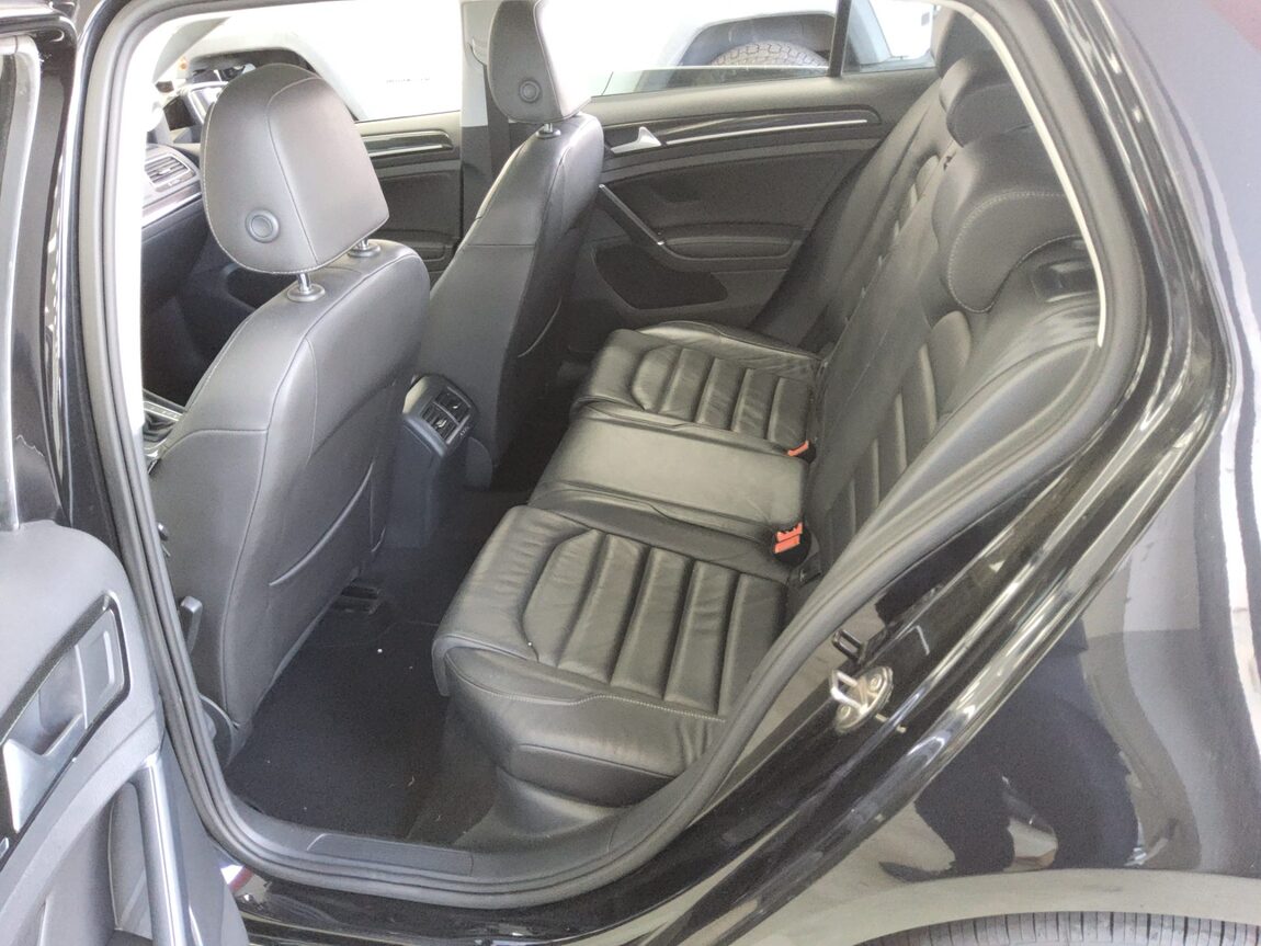 VOLKSWAGEN GOLF (7TH GEN) 2.0 TDI PREMIUM 2015 - zdjęcie 12