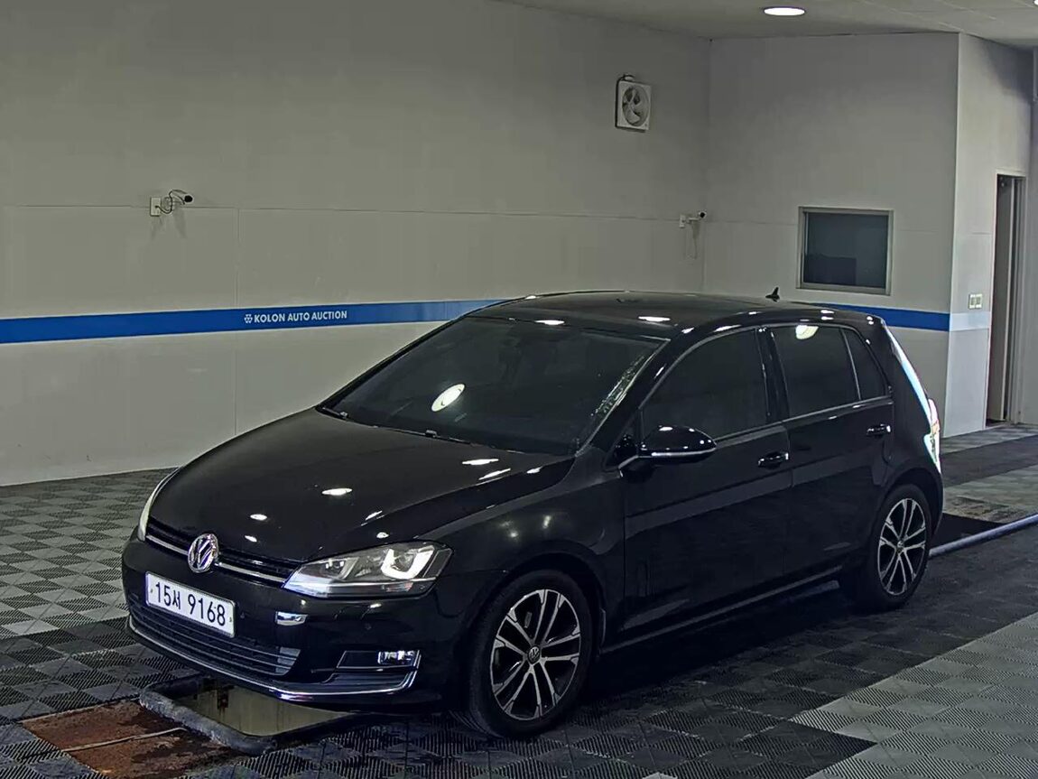 VOLKSWAGEN GOLF (7TH GEN) 2.0 TDI PREMIUM 2015 - zdjęcie 2