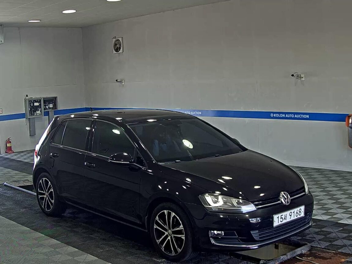 VOLKSWAGEN GOLF (7TH GEN) 2.0 TDI PREMIUM 2015 - zdjęcie 3