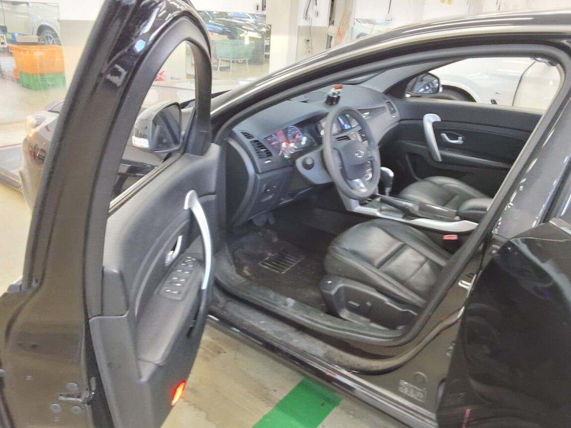 RENAULT (SAMSUNG) SM5 NOVA CLASSIC 2018 - zdjęcie 10