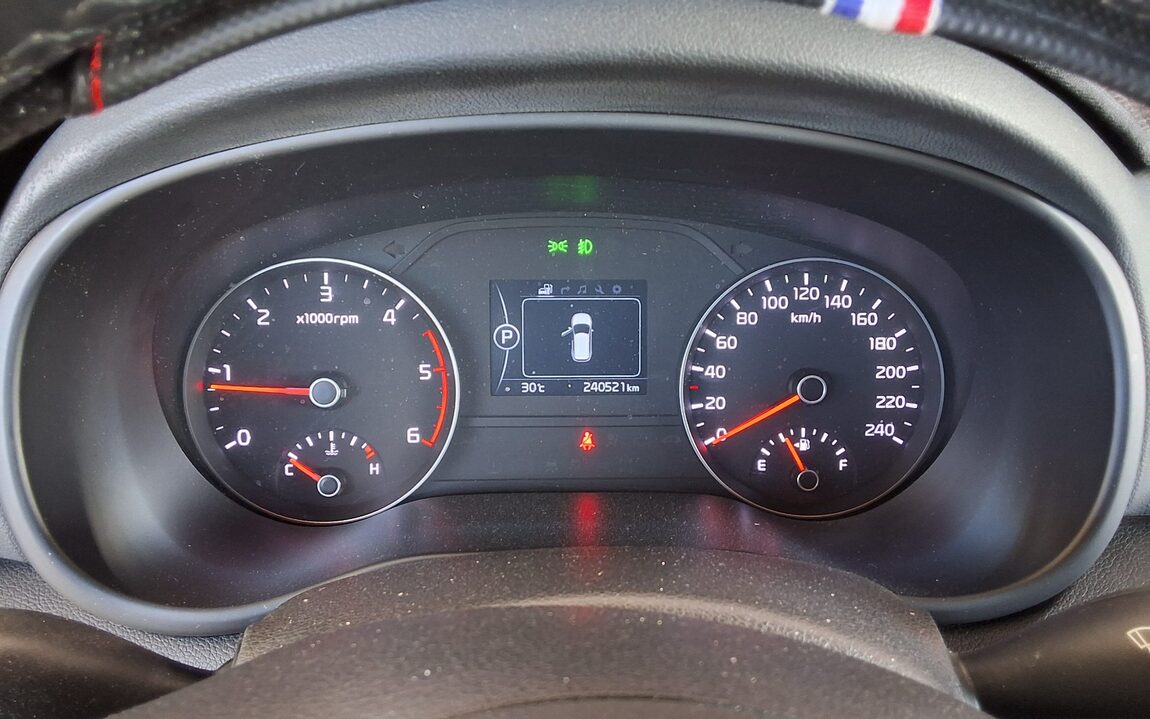 KIA NEW SPORTAGE R2.0 2WD PRESTIGE 2018 - zdjęcie 9
