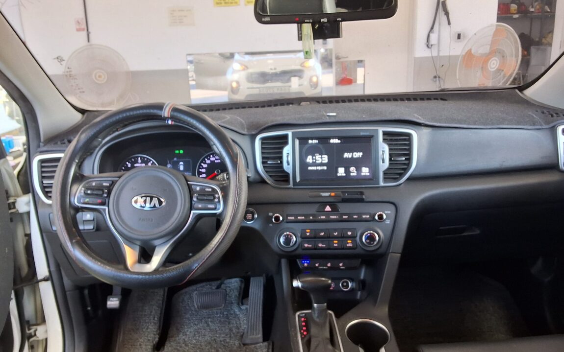 KIA NEW SPORTAGE R2.0 2WD PRESTIGE 2018 - zdjęcie 11