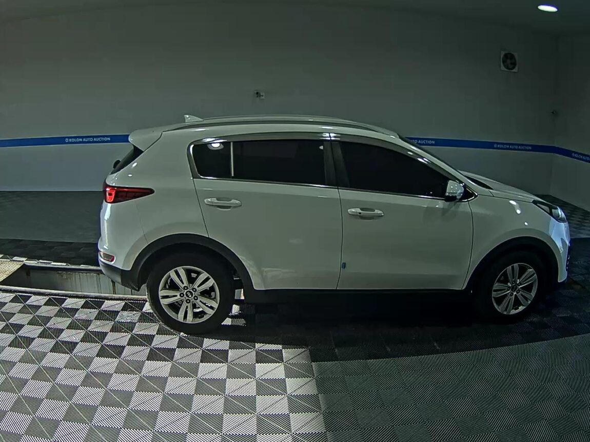 KIA NEW SPORTAGE R2.0 2WD PRESTIGE 2018 - zdjęcie 4