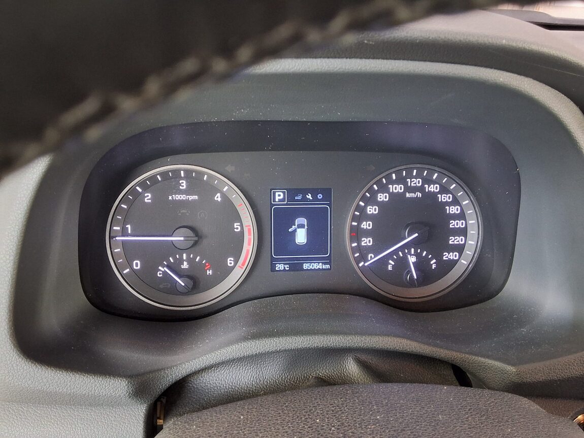 HYUNDAI ALL NEW TUCSON DIESEL 1.7 2WD MODERN 2017 - zdjęcie 9