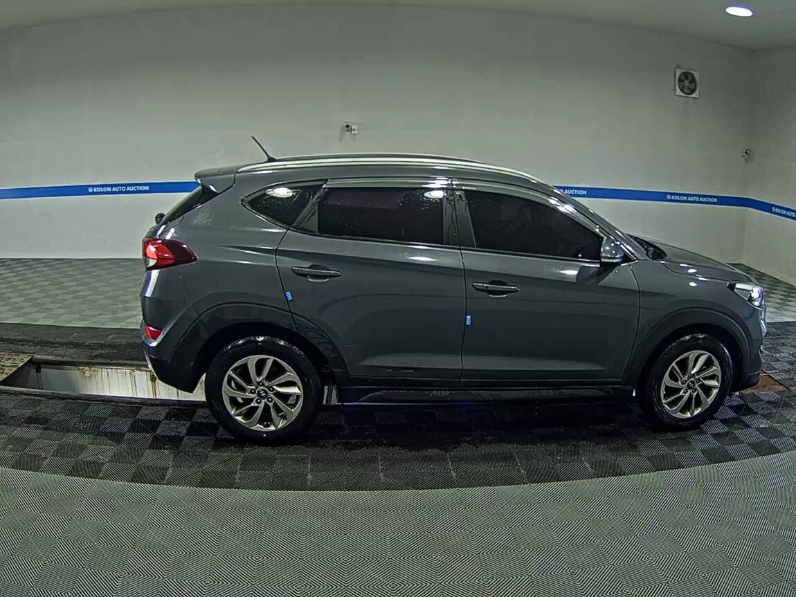 HYUNDAI ALL NEW TUCSON DIESEL 1.7 2WD MODERN 2017 - zdjęcie 4