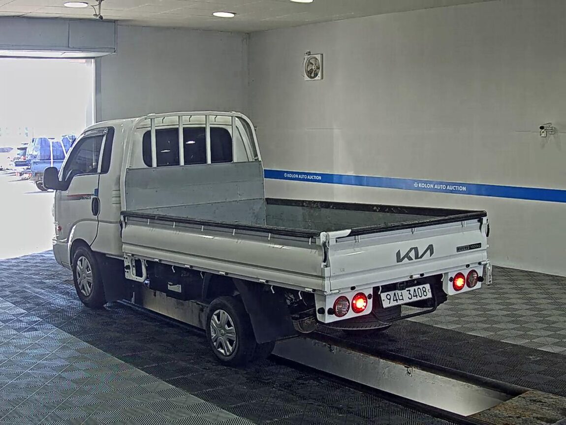KIA THE NEW BONGO III CARGO SLIDING DOOR BOX TRUCK 2021 - zdjęcie 6