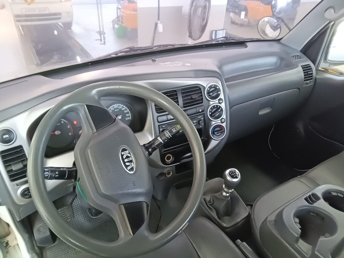KIA BONGO III CARGO BUILT-IN BOX TRUCK 1 TON KING CAB 2016 - zdjęcie 11