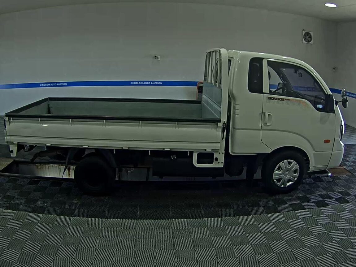 KIA BONGO III CARGO BUILT-IN BOX TRUCK 1 TON KING CAB 2016 - zdjęcie 4