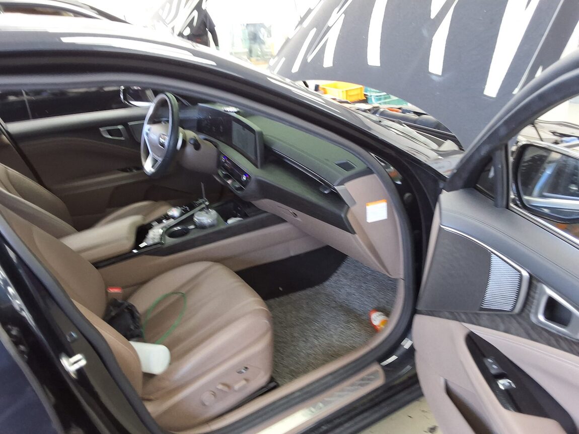 KIA K8 HYBRID HEV NOBLESSE 2022 - zdjęcie 15