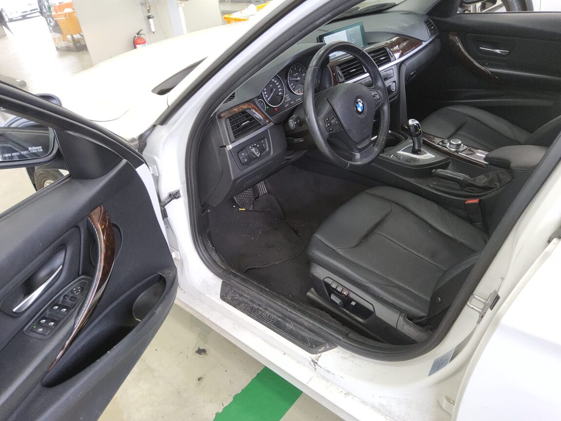 BMW 3 SERIES (6TH GEN) 320d 2013 - zdjęcie 10