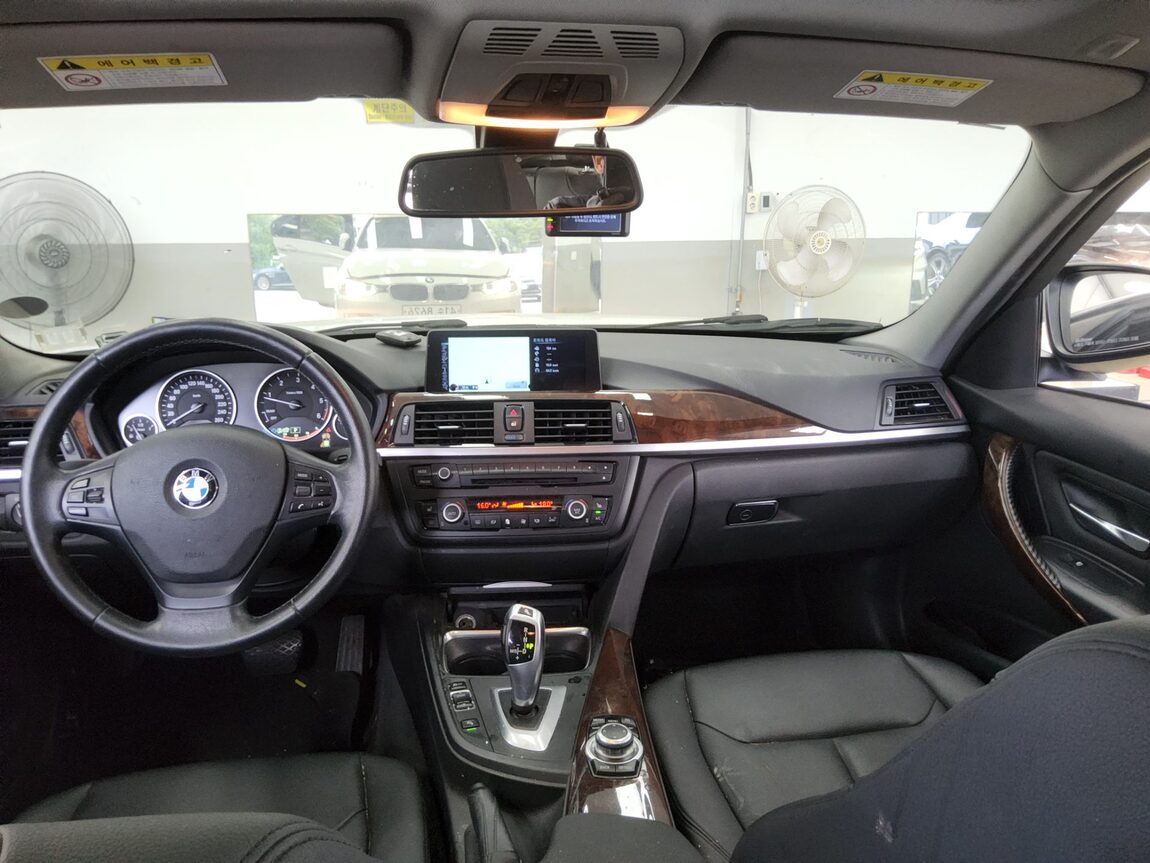BMW 3 SERIES (6TH GEN) 320d 2013 - zdjęcie 11