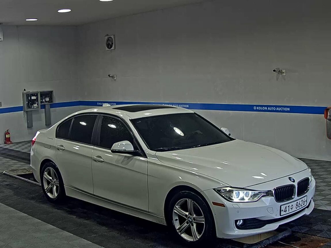 BMW 3 SERIES (6TH GEN) 320d 2013 - zdjęcie 3