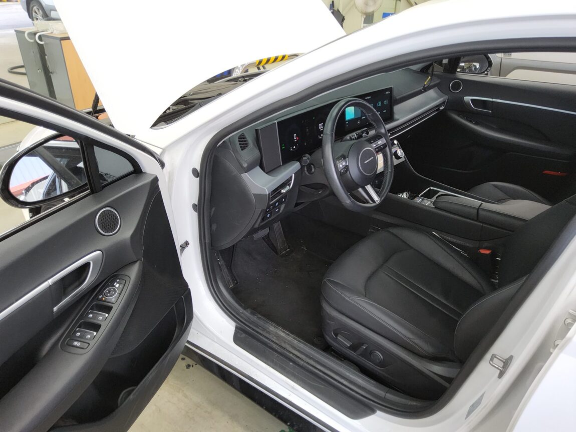 HYUNDAI SONATA THE EDGE HYBRID 2.0 HEV PREMIUM 2024 - zdjęcie 10