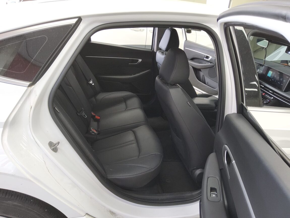 HYUNDAI SONATA THE EDGE HYBRID 2.0 HEV PREMIUM 2024 - zdjęcie 13