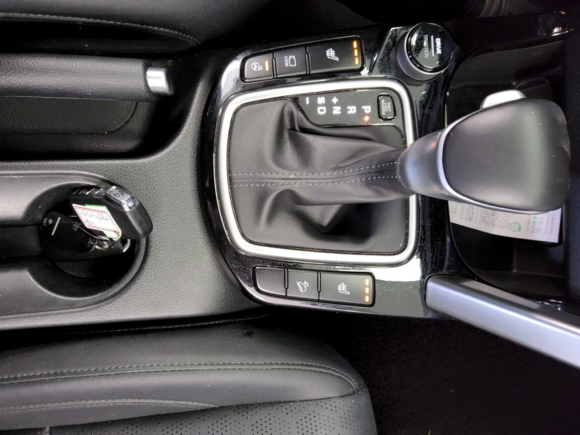 KIA SELTOS 1.6 GASOLINE 2WD TRENDY 2022 - zdjęcie 19