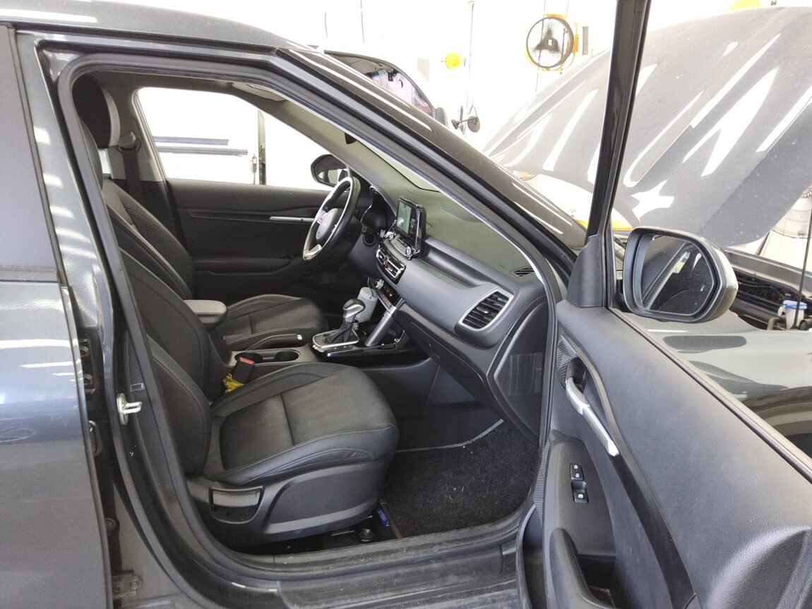 KIA SELTOS 1.6 GASOLINE 2WD TRENDY 2022 - zdjęcie 14
