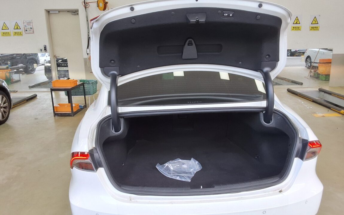 HYUNDAI THE NEW GRANDEUR IG GASOLINE 2.5 LE BLANC 2023 - zdjęcie 15