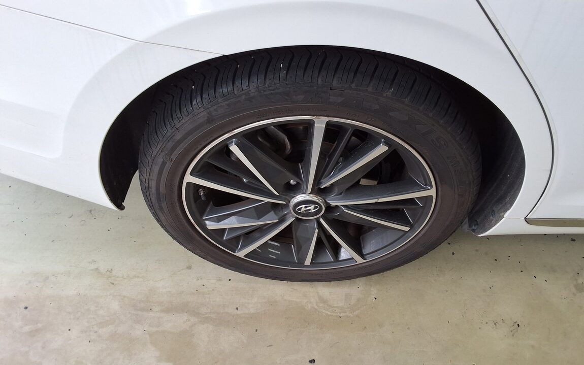 HYUNDAI THE NEW GRANDEUR IG GASOLINE 2.5 LE BLANC 2023 - zdjęcie 25